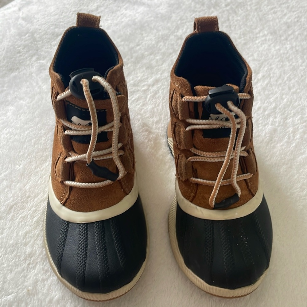 Sorel Kids Boots in Brown and Black